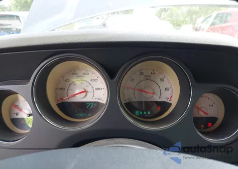 2013 Dodge Challenger Sxt Plus z USA, uszkodzony, nr VIN 2C3CDYAG8DH578686